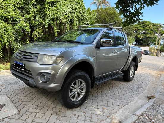 MITSUBISHI-L200 TRITON-3.2 HPE 4X4 CD 16V TURBO INTERCOOLER DIESEL 4P AUTOMÁTICO MITSUBISHI-L200 TRITON-2014