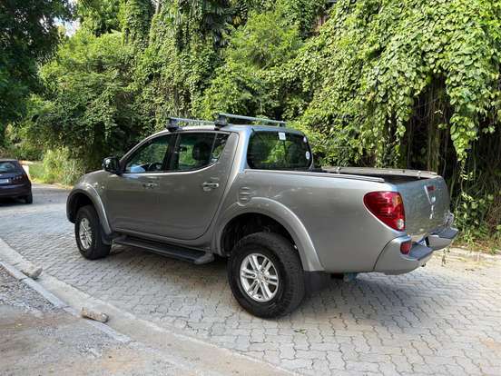 MITSUBISHI-L200 TRITON-3.2 HPE 4X4 CD 16V TURBO INTERCOOLER DIESEL 4P AUTOMÁTICO MITSUBISHI-L200 TRITON-2014