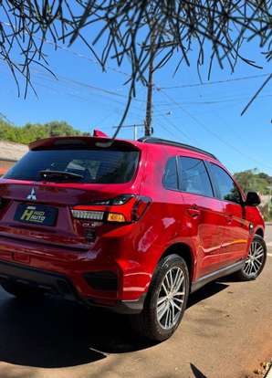 MITSUBISHI-OUTLANDER-2020
