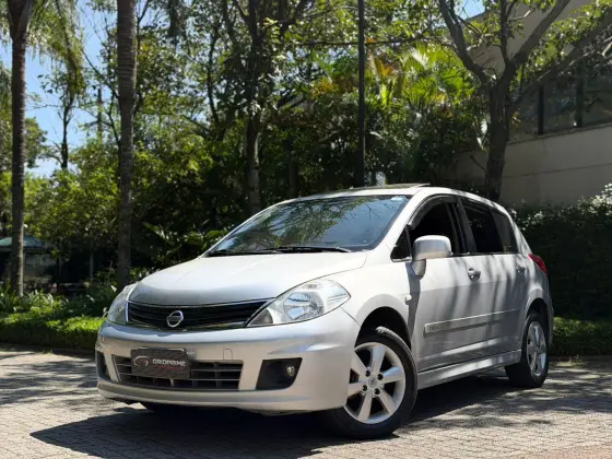 NISSAN TIIDA 1.8 SL 16V FLEX 4P AUTOMÁTICO