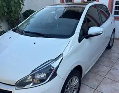 PEUGEOT 208 1.2 ALLURE 12V FLEX 4P MANUAL PEUGEOT 208 1.2 ALLURE 12V FLEX 4P MANUAL
