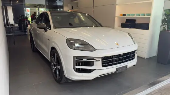 PORSCHE CAYENNE 3.0 V6 E-HYBRID COUPÉ AWD TIPTRONIC S