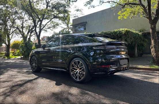 PORSCHE-CAYENNE-2025