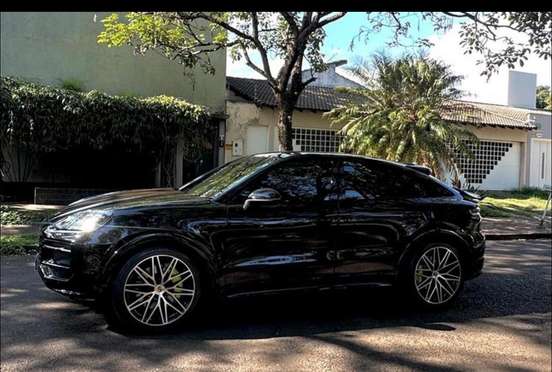 PORSCHE-CAYENNE-2025