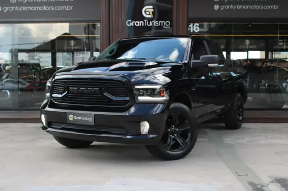 RAM CLASSIC 5.7 V8 GASOLINA LARAMIE CD 4X4 AUTOMÁTICO RAM CLASSIC 5.7 V8 GASOLINA LARAMIE CD 4X4 AUTOMÁTICO