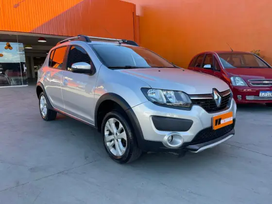 RENAULT SANDERO 1.6 16V SCE FLEX STEPWAY DYNAMIQUE MANUAL