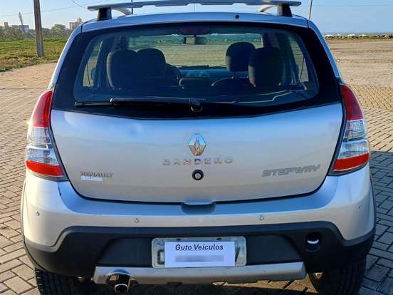 RENAULT-SANDERO-1.6 STEPWAY 8V FLEX 4P MANUAL RENAULT-SANDERO-2013