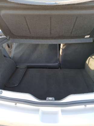 RENAULT-SANDERO-2013
