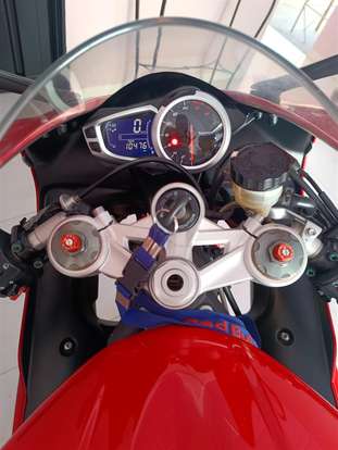 TRIUMPH-DAYTONA 675 ABS TRIUMPH-DAYTONA 675 ABS-2014