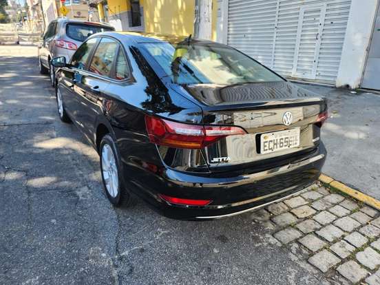 VOLKSWAGEN-JETTA-1.4 250 TSI TOTAL FLEX COMFORTLINE TIPTRONIC VOLKSWAGEN-JETTA-2018