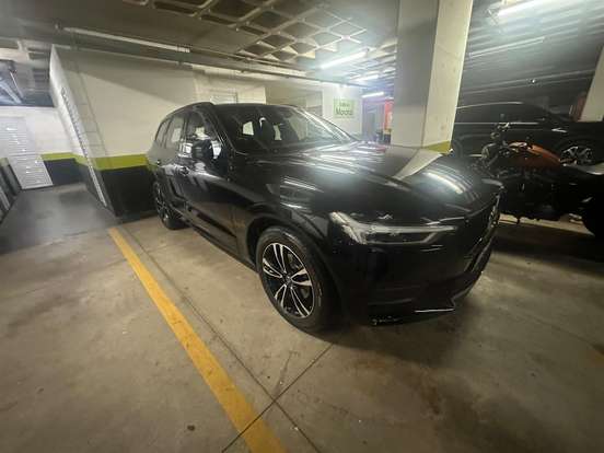 VOLVO-XC60-2018