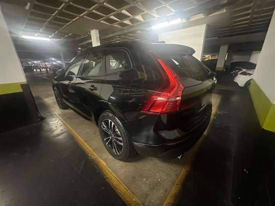 VOLVO-XC60-2018