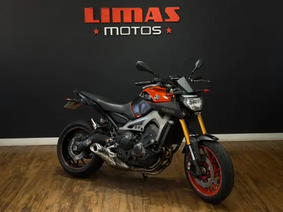 YAMAHA MT-09 
