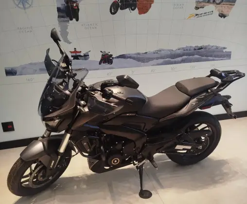 BAJAJ DOMINAR 400 BAJAJ DOMINAR 400