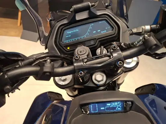 BAJAJ-DOMINAR 400-2026