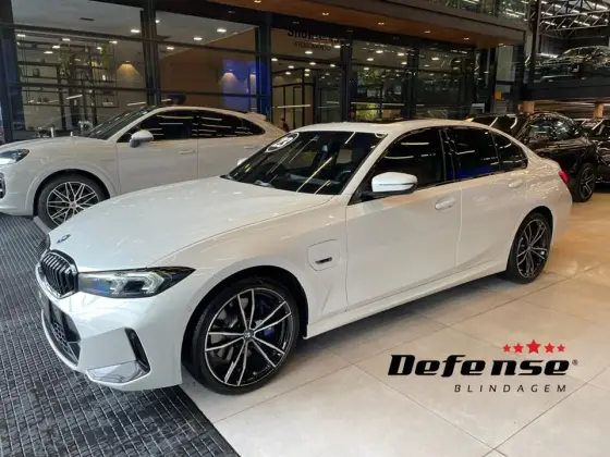 BMW 330e 2.0 16V TURBO HÍBRIDO M SPORT AUTOMÁTICO