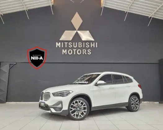 BMW X1 2.0 16V TURBO ACTIVEFLEX SDRIVE20I X-LINE PLUS 4P AUTOMÁTICO