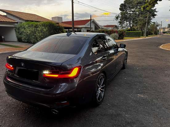 BMW-320i-2.0 16V TURBO GASOLINA SPORT GP AUTOMÁTICO BMW-320i-2020