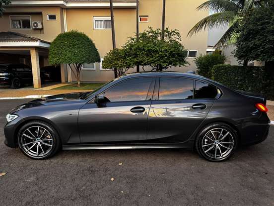 BMW-320i-2.0 16V TURBO GASOLINA SPORT GP AUTOMÁTICO BMW-320i-2020