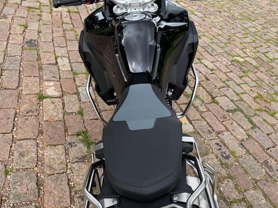 BMW-F 900 GS ADVENTURE BMW-F 900 GS ADVENTURE-2025