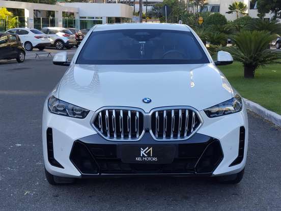 BMW-X6-3.0 TWINPOWER GASOLINA XDRIVE40I M SPORT AUTOMÁTICO BMW-X6-2024