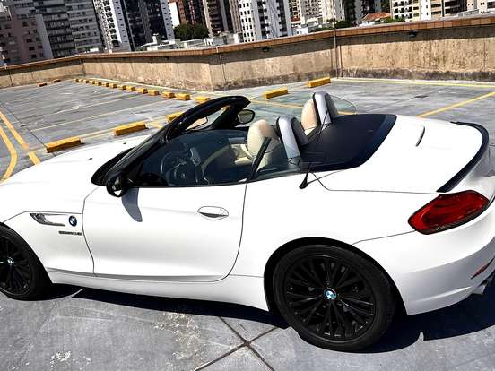 BMW-Z4-2.0 16V TURBO GASOLINA SDRIVE20I AUTOMÁTICO BMW-Z4-2013