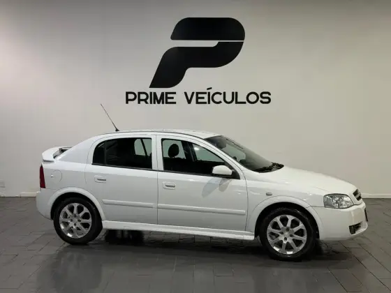 CHEVROLET ASTRA 2.0 MPFI ADVANTAGE 8V FLEX 4P MANUAL CHEVROLET ASTRA 2.0 MPFI ADVANTAGE 8V FLEX 4P MANUAL