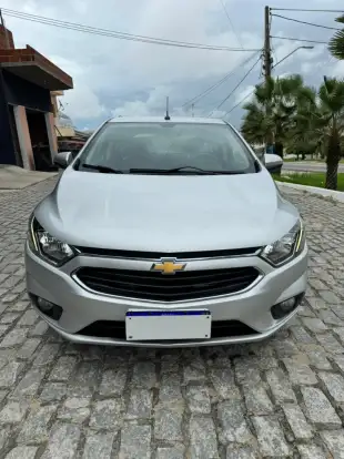 CHEVROLET-ONIX-2017