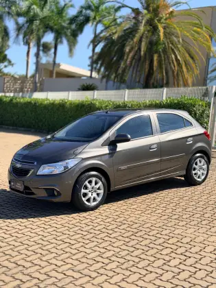 CHEVROLET ONIX 1.0 MPFI LT 8V FLEX 4P MANUAL