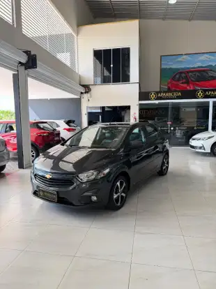 CHEVROLET-ONIX-2018