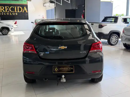 CHEVROLET-ONIX-1.4 MPFI LTZ 8V FLEX 4P MANUAL CHEVROLET-ONIX-2018