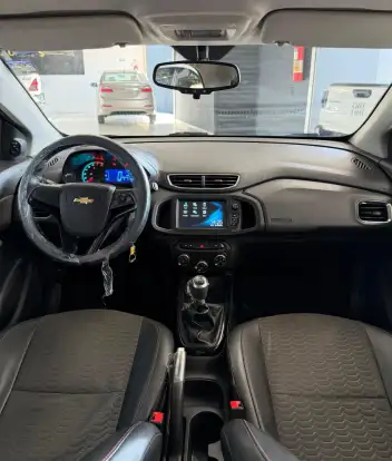 CHEVROLET-ONIX-2018