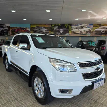 CHEVROLET S10 2.5 LTZ 4X2 CD 16V FLEX 4P MANUAL CHEVROLET S10 2.5 LTZ 4X2 CD 16V FLEX 4P MANUAL