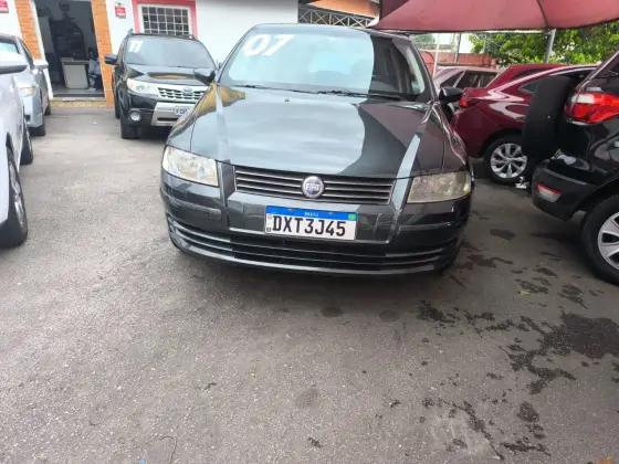 FIAT STILO 1.8 MPI 8V FLEX 4P MANUAL FIAT STILO 1.8 MPI 8V FLEX 4P MANUAL
