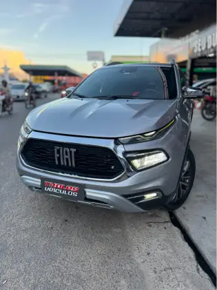 FIAT TORO 2.0 16V TURBO DIESEL RANCH 4WD AT9 FIAT TORO 2.0 16V TURBO DIESEL RANCH 4WD AT9