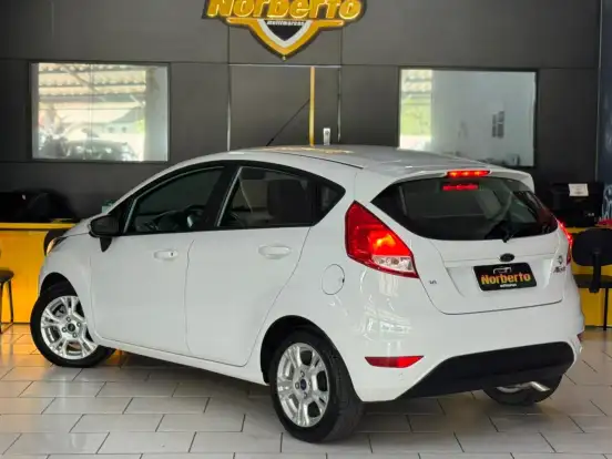FORD-FIESTA-2016