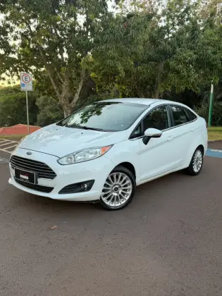FORD FIESTA 1.6 TITANIUM HATCH 16V FLEX 4P AUTOMÁTICO FORD FIESTA 1.6 TITANIUM HATCH 16V FLEX 4P AUTOMÁTICO