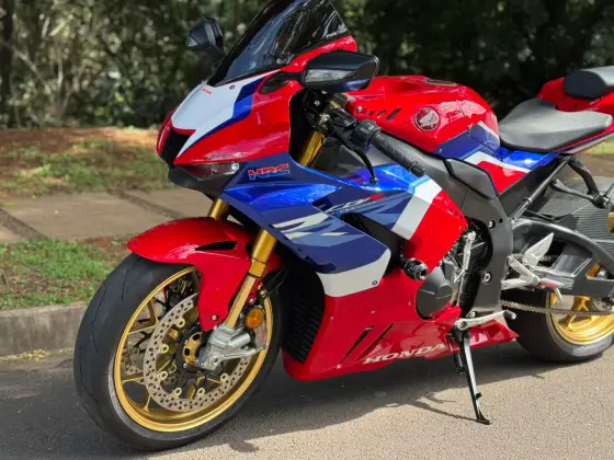 HONDA CBR 1000RR-R FIREBLADE SP HONDA CBR 1000RR-R FIREBLADE SP