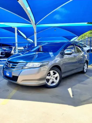 HONDA CITY 1.5 LX 16V FLEX 4P AUTOMÁTICO HONDA CITY 1.5 LX 16V FLEX 4P AUTOMÁTICO