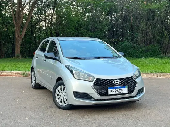 HYUNDAI HB20 1.0 UNIQUE 12V FLEX 4P MANUAL HYUNDAI HB20 1.0 UNIQUE 12V FLEX 4P MANUAL