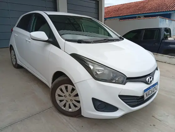 HYUNDAI HB20 1.6 COMFORT PLUS 16V FLEX 4P MANUAL HYUNDAI HB20 1.6 COMFORT PLUS 16V FLEX 4P MANUAL