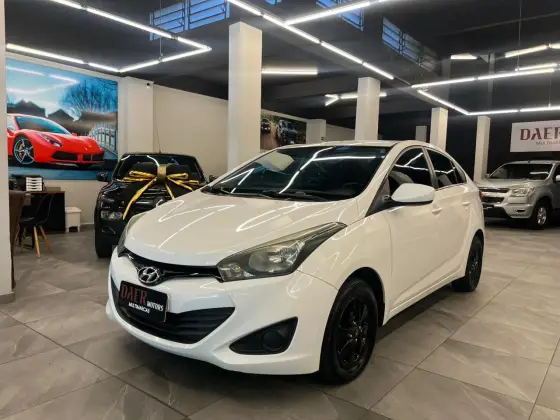 HYUNDAI HB20S 1.6 COMFORT PLUS 16V FLEX 4P AUTOMÁTICO