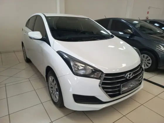 HYUNDAI HB20S 1.6 COMFORT PLUS 16V FLEX 4P MANUAL