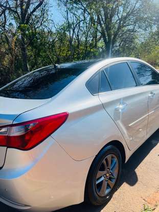 HYUNDAI-HB20S-1.6 PREMIUM 16V FLEX 4P MANUAL HYUNDAI-HB20S-2014