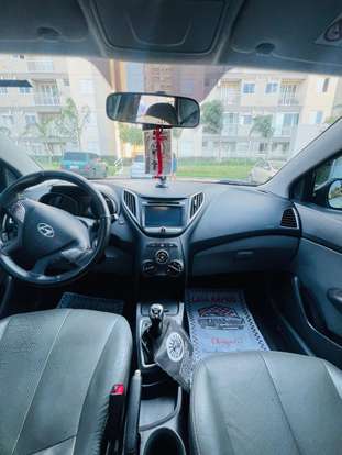 HYUNDAI-HB20S-2014
