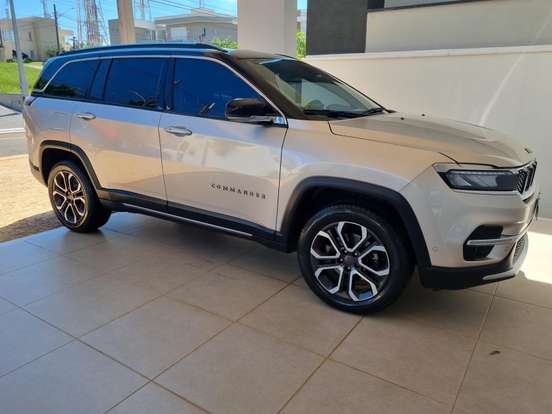 JEEP-COMMANDER-2022