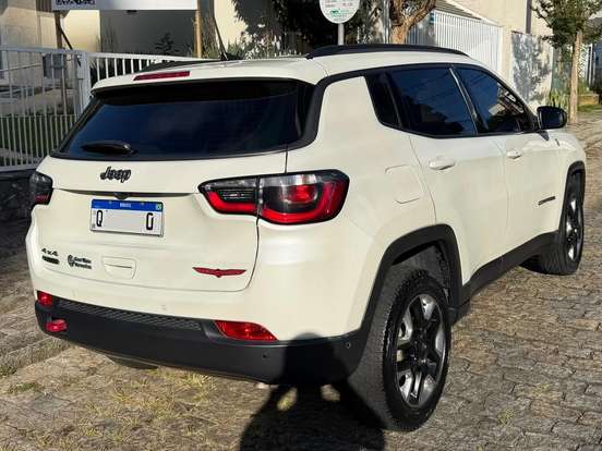 JEEP-COMPASS-2.0 16V DIESEL TRAILHAWK 4X4 AUTOMÁTICO JEEP-COMPASS-2017