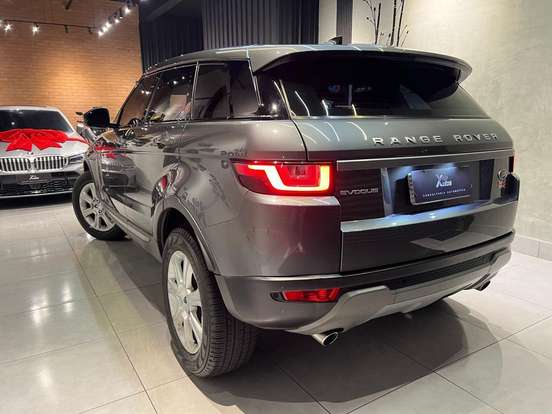 LAND ROVER-RANGE ROVER EVOQUE-2.0 SE 4WD 16V FLEX 4P AUTOMÁTICO LAND ROVER-RANGE ROVER EVOQUE-2018