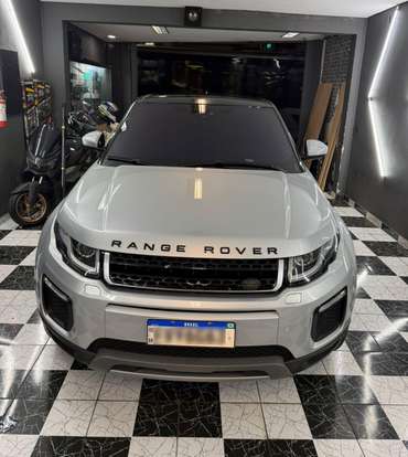LAND ROVER-RANGE ROVER EVOQUE-2.0 SE 4WD 16V GASOLINA 4P AUTOMÁTICO LAND ROVER-RANGE ROVER EVOQUE-2017