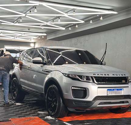 LAND ROVER-RANGE ROVER EVOQUE-2.0 SE 4WD 16V GASOLINA 4P AUTOMÁTICO LAND ROVER-RANGE ROVER EVOQUE-2017